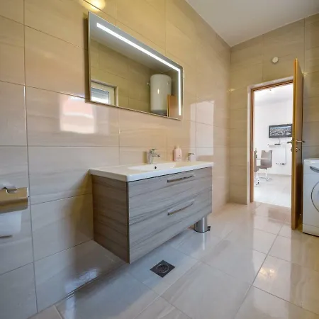 Holiday Jure Holiday home